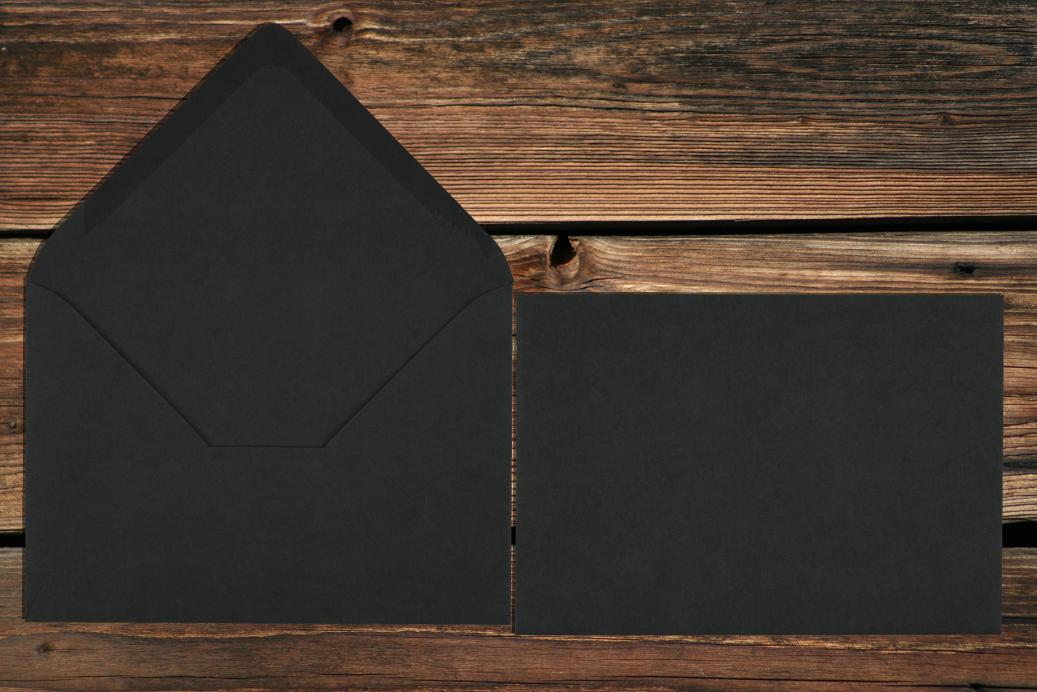 Briefhüllen 110x156 mm Nassklebend Schwarz 120 g/qm